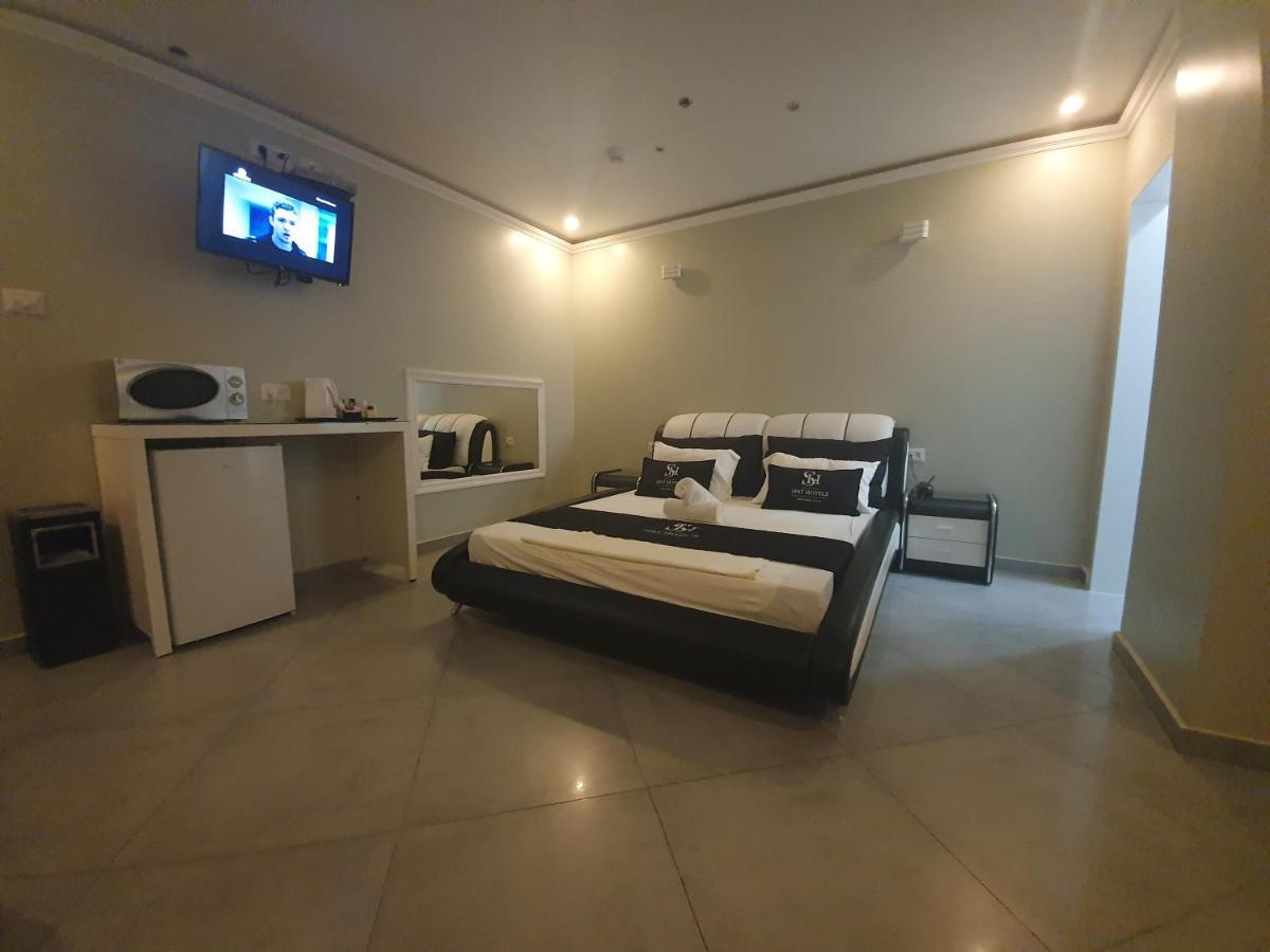 Spat Business Holon Dış mekan fotoğraf
