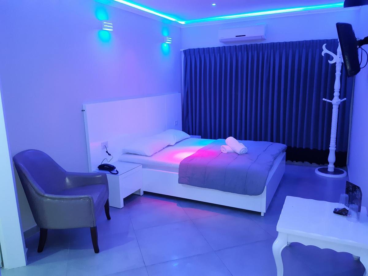 Spat Business Holon Dış mekan fotoğraf