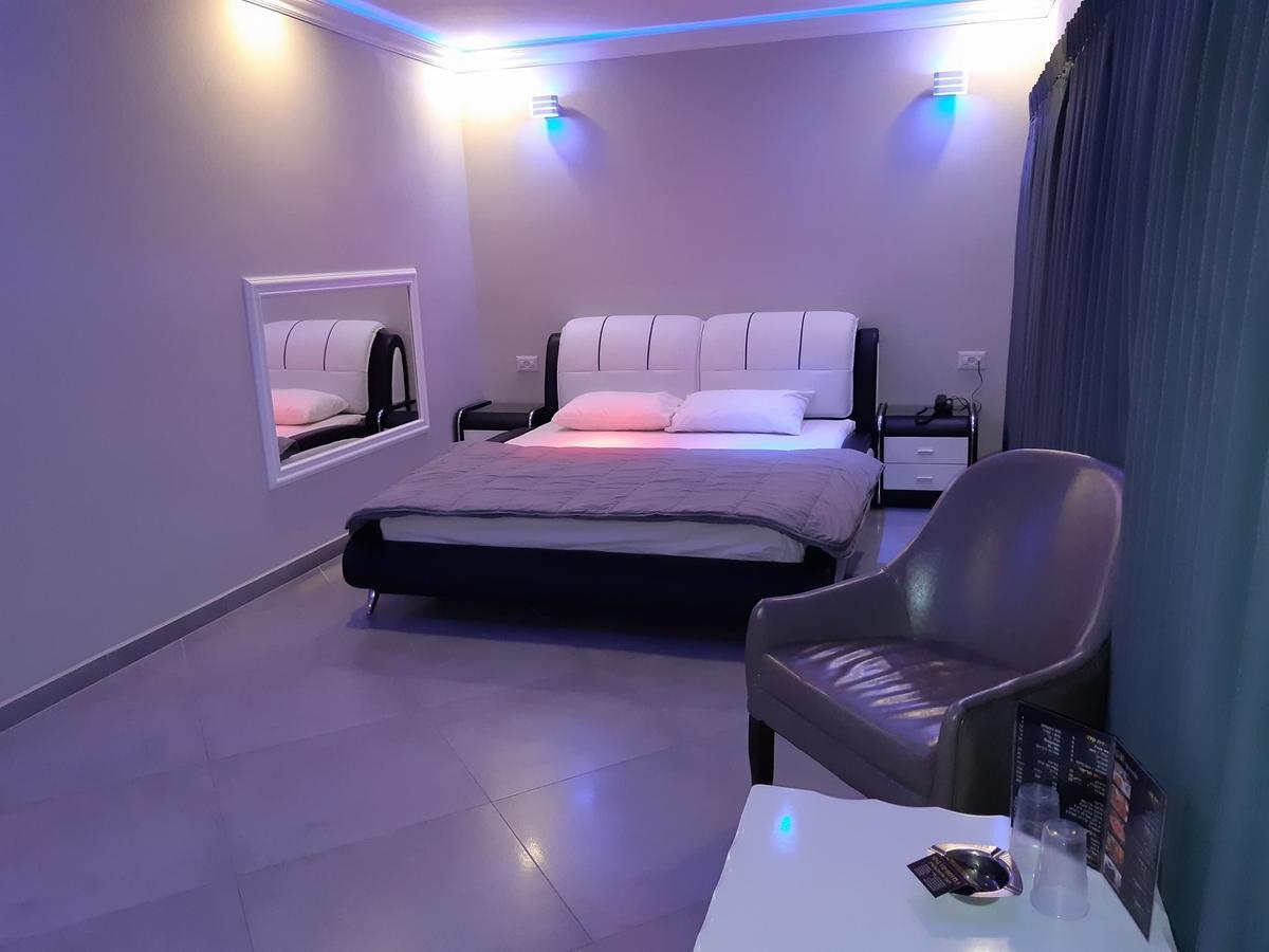 Spat Business Holon Dış mekan fotoğraf